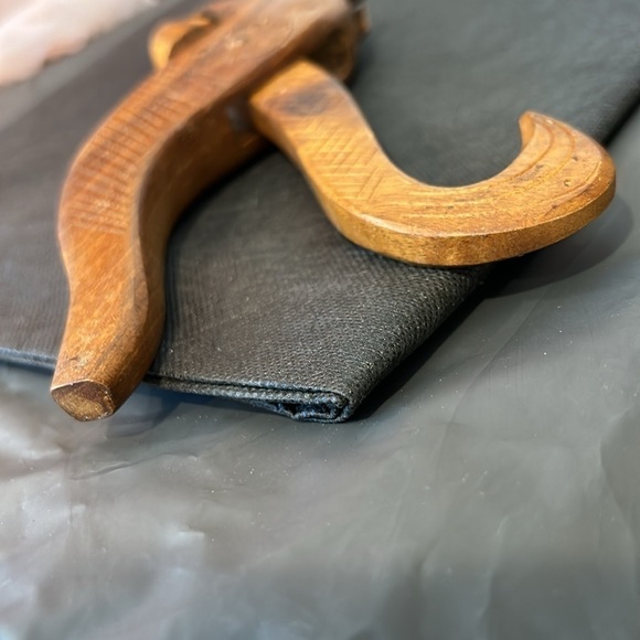 Vintage hand Carved Squirrel Wooden Nut Cracker Plier Design Detailed Folk art - Picture 5 of 10